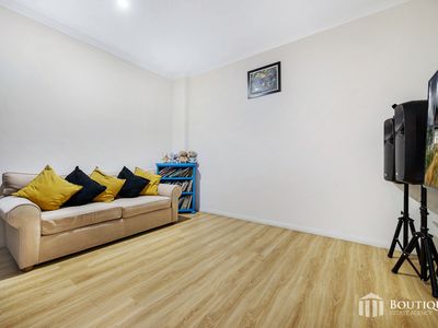 12 Lockington Crescent, Dandenong