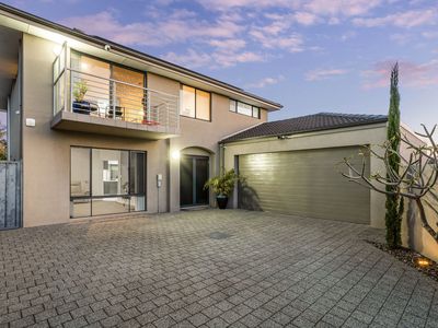 11A Riverton Drive West, Rossmoyne