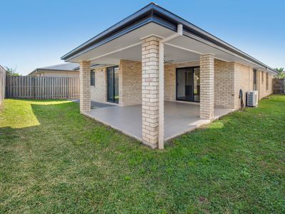 21 Belconnen Drive, Pimpama