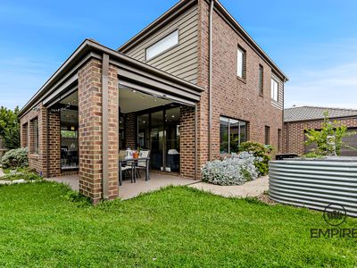62 Como Parade, Clyde North
