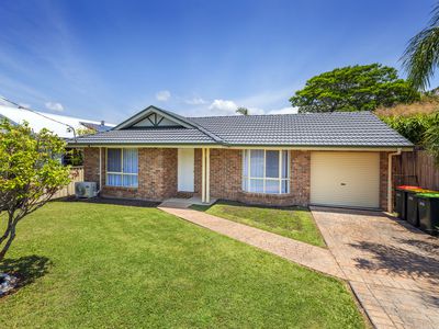 4 Turpentine Avenue, Sandy Beach
