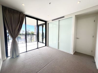 409 / 989-1015 Pacific Highway, Roseville