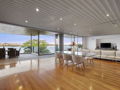 43 The Esplanade, Mount Pleasant