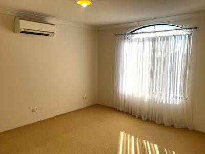 76 Endeavour Drive, Port Kennedy