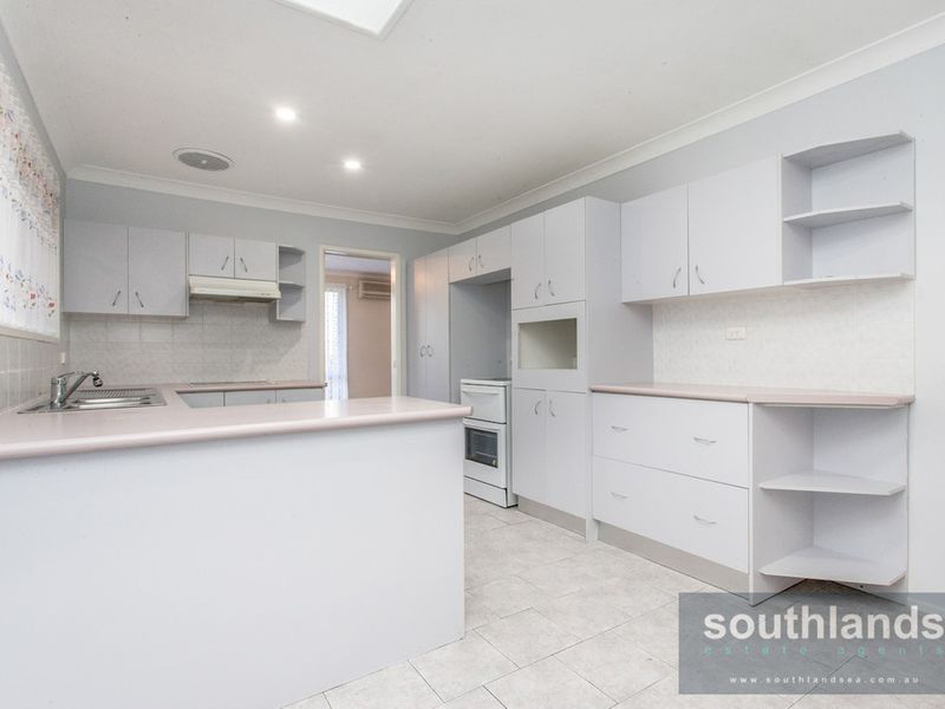 14 Lowanna Drive, SOUTH PENRITH