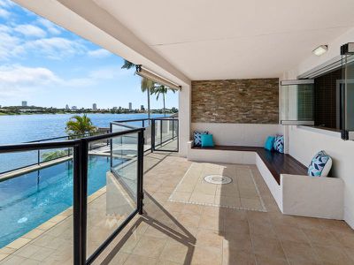 65 Wedgebill Parade, Burleigh Waters