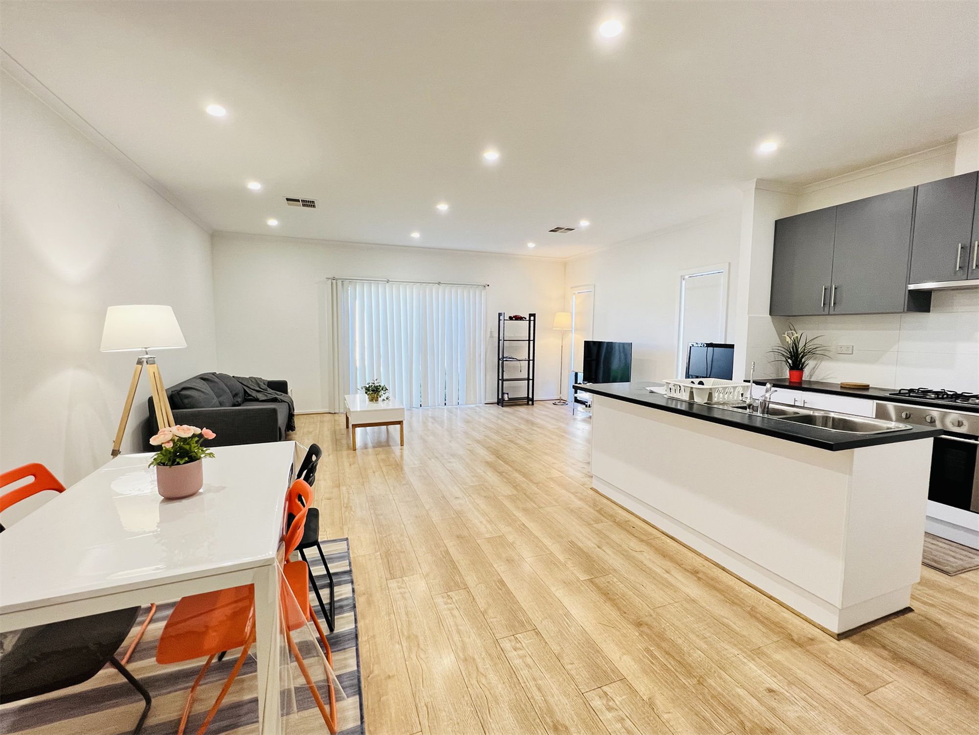 15 / 13-15 Piccadilly Crescent, Campbelltown