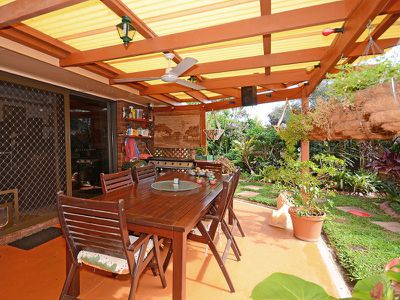 6 CORBET COURT, Pialba