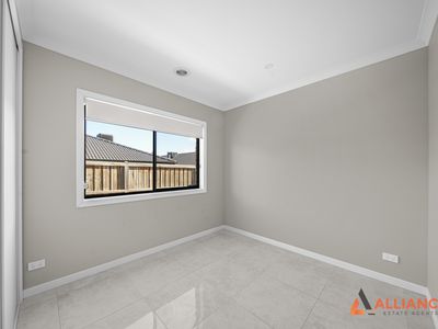 5 York Parade, Wollert