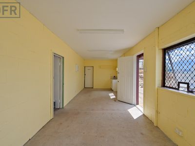 20 Lionel Street, Naval Base