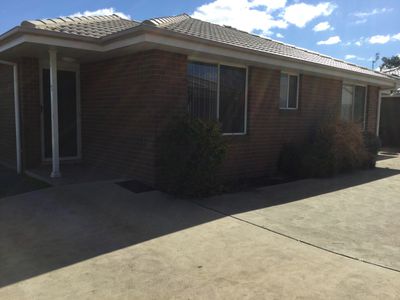 1 / 18 Edwin, Dubbo