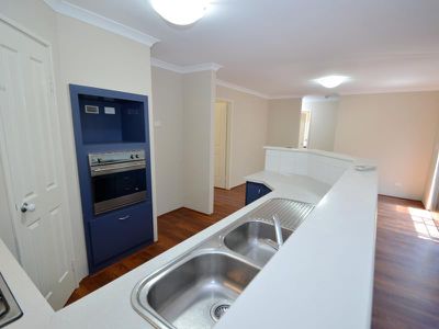 9 / 22 James Street, Cannington