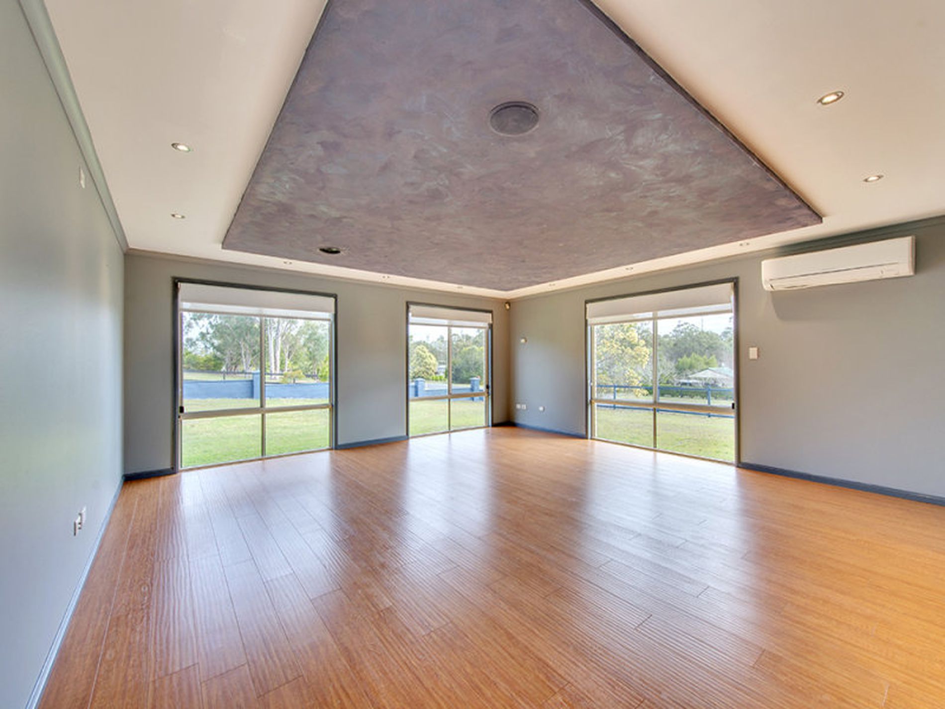 25-29 Outfield Drive, Greenbank