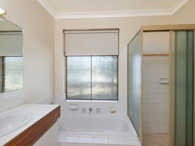 10 Finnerty Lane, Hannans