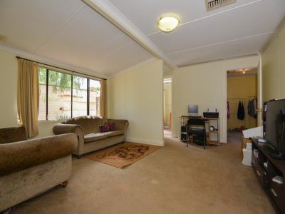 41 Rosenberg Crescent, Kalgoorlie