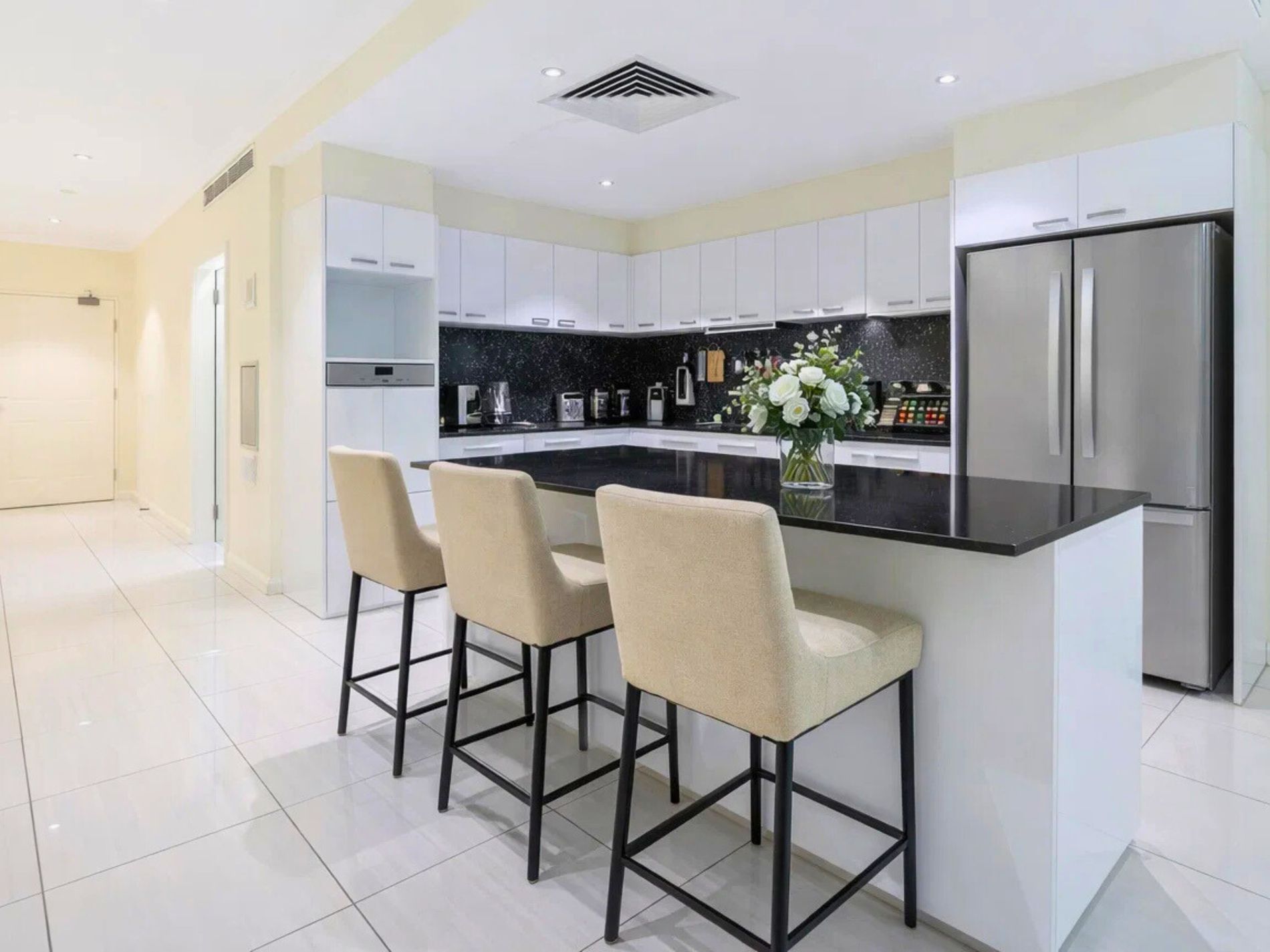 305 / 12 salonika, Parap