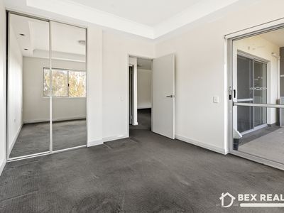 12 / 88 Lakeside Drive, Joondalup