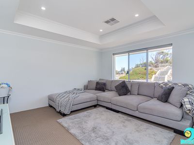 33 Summerhome Parade, Yanchep