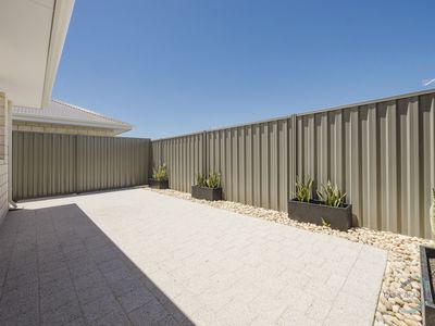 6b Gambier Gr, Eglinton