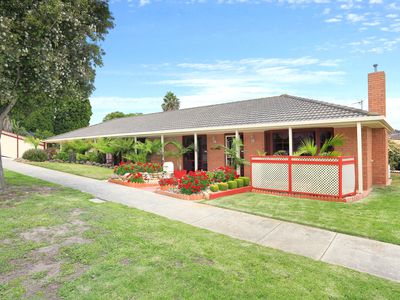 7-9 Burlington Crescent, Leopold