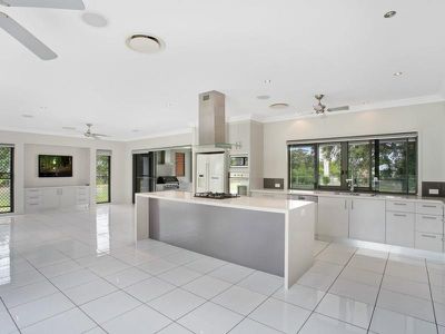 1 Exford Court, Cooroibah