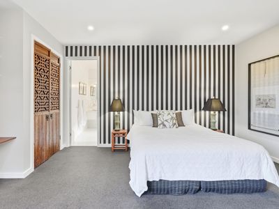 11903 Tasman Highway, Rocky Hills