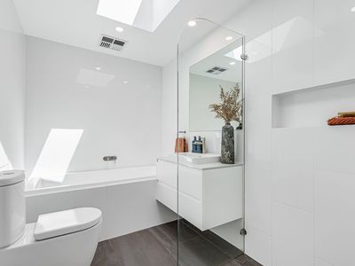 28A Regent Street, Kensington