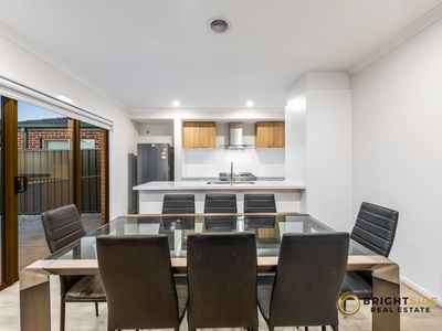 37 Dalhalla Circuit, Clyde North