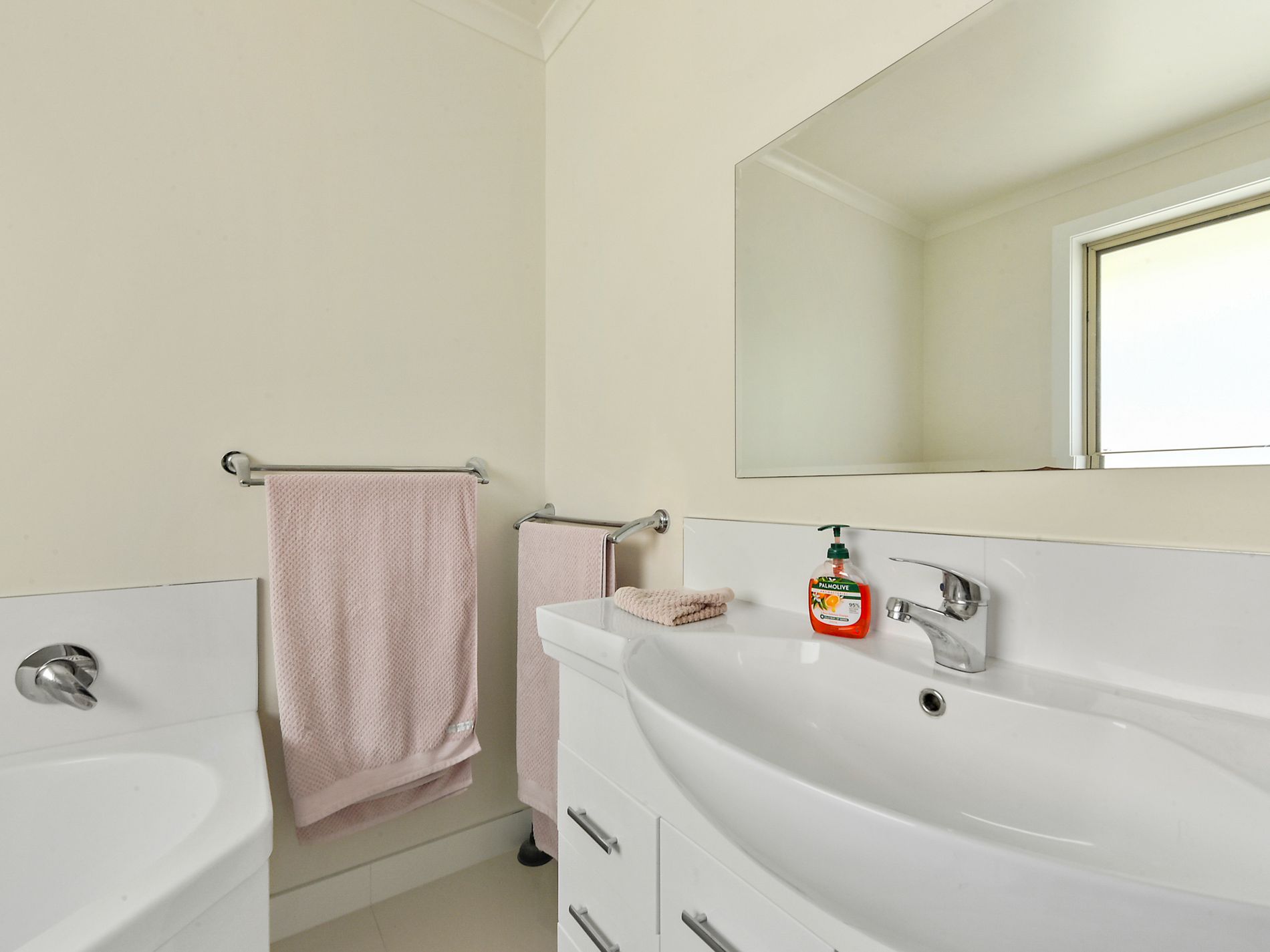 3 / 14 Macquarie Street, George Town