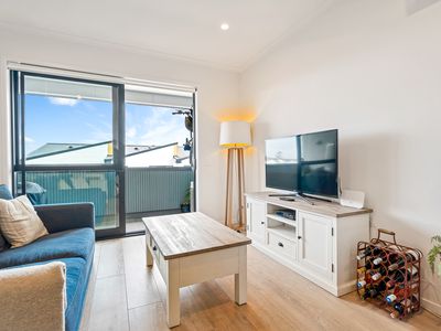 4/2 Frances Bryers Road, Hobsonville