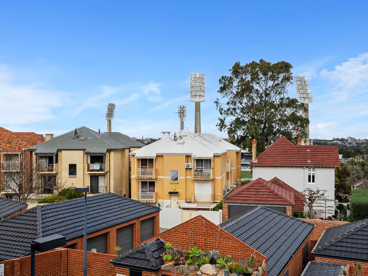 22 / 7 Bronte Street, East Perth