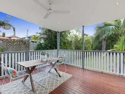 Room 5 / 188 Old Cleveland Road, Coorparoo