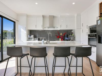 12 Wahroonga Road, Wyongah