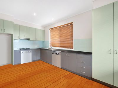 5 / 142-144 Barkly Street, Brunswick