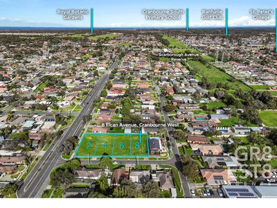 8 ELCAN AVENUE, Cranbourne West