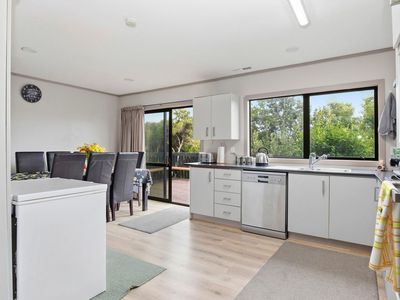 2 / 18 Sailmaker Close, Whitby