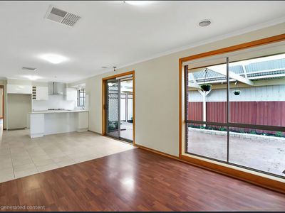 14 Sunbird Cres, Hoppers Crossing