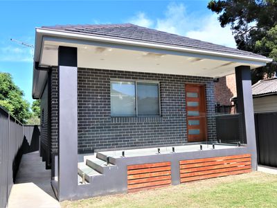 1 / 5C Ferrier Rd, Yagoona