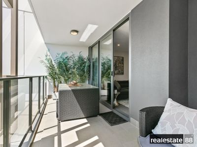 42 / 172 Railway Parade, West Leederville