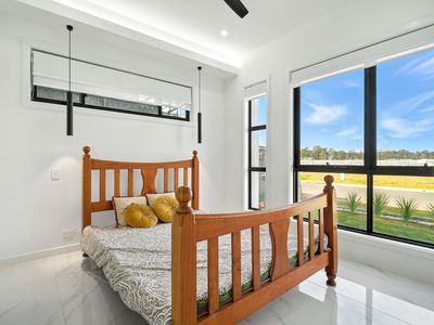 16 PENTECOST CRESCENT, Marsden Park