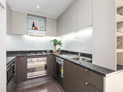 C705 / 26 Point Street, Pyrmont