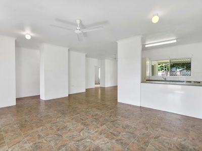 67 BARNARD DRIVE, Mount Sheridan