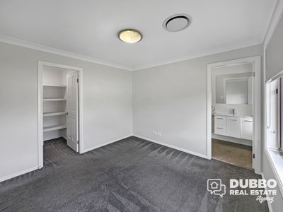 13B Turon Crescent, Dubbo