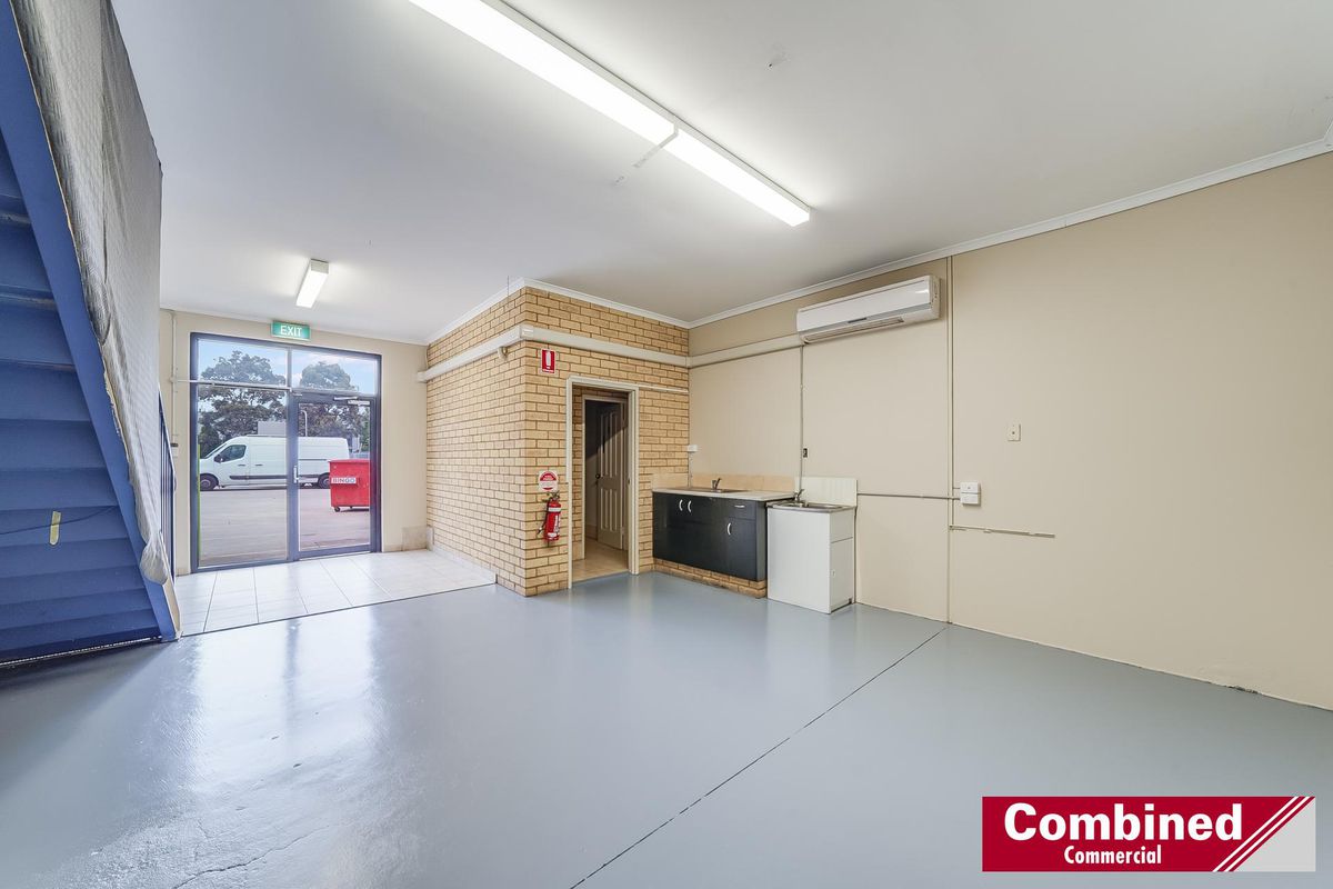 4 / 51 Topham Road, Smeaton Grange