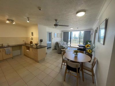 19 / 19 AUBREY STREET, Surfers Paradise