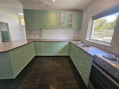 1 Degaris Street, Millicent