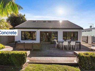 40 Takutai Ave, Bucklands Beach