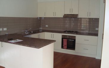 21B Henry Street, Pakenham
