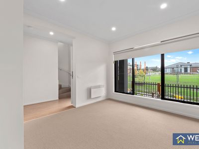 15 Meroo Walk, Wollert