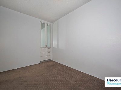 13 / 106 Henderson Road, Queanbeyan